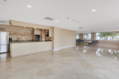 Copropriété à vendre à Pompano Beach, Floride: 2 chambres, 111.48 m2 № 1152005 - photo 10