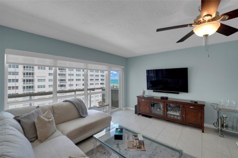 Copropriété à vendre à Pompano Beach, Floride: 2 chambres, 111.48 m2 № 1152005 - photo 19