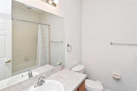 Condo in Fort Myers, Florida, 2 bedrooms  № 835600 - photo 20