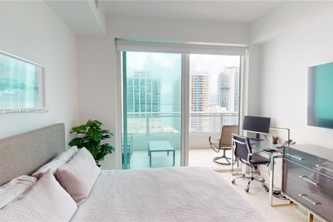 Condo in Miami, Florida, 1 bedroom  № 1351634 - photo 10