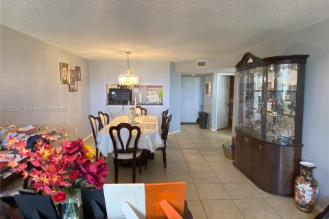 Condominio en venta en Sunrise, Florida, 2 dormitorios, 104.98 m2 № 1103866 - foto 10