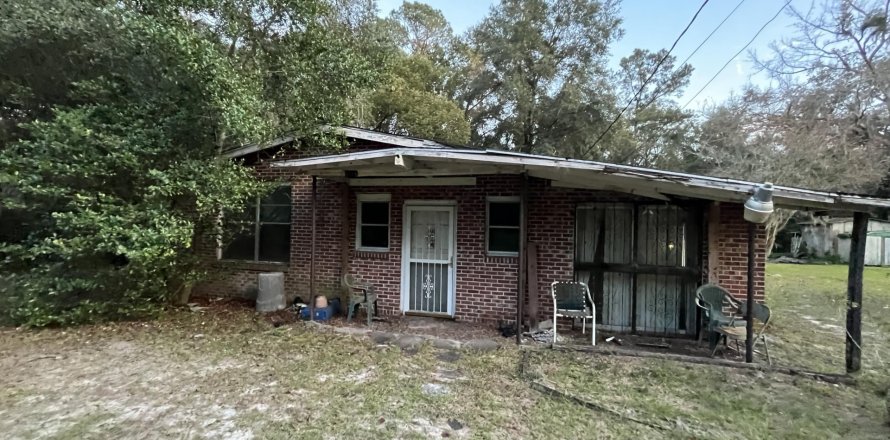 House in Jacksonville, Florida 3 bedrooms, 139.17 sq.m. № 880021