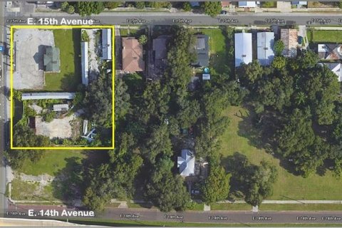 Immobilier commercial à louer à Tampa, Floride: 80.27 m2 № 225784 - photo 1