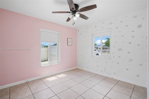 Купить виллу или дом в Вест-Парк, Флорида 6 спален, № 1136009 - фото 13