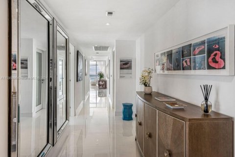 Copropriété à vendre à Miami Beach, Floride: 3 chambres, 170.66 m2 № 1188382 - photo 9