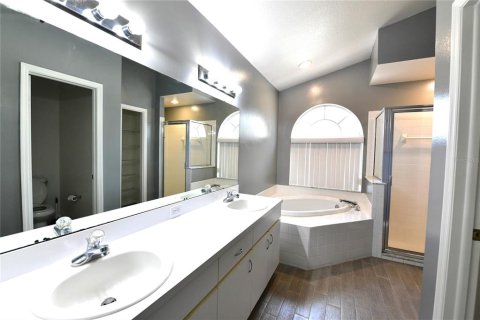 Casa en venta en Brandon, Florida, 4 dormitorios, 203.27 m2 № 1106820 - foto 18