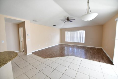 Casa en venta en Brandon, Florida, 4 dormitorios, 203.27 m2 № 1106820 - foto 4