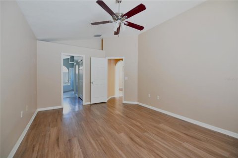 Casa en venta en Brandon, Florida, 4 dormitorios, 203.27 m2 № 1106820 - foto 14