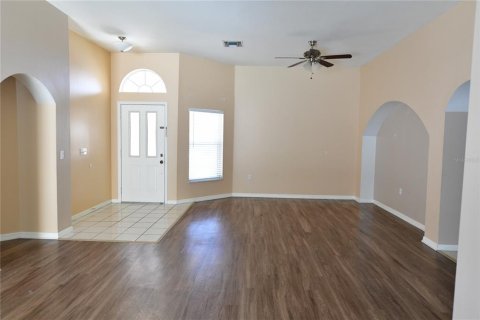 Villa ou maison à vendre à Brandon, Floride: 4 chambres, 203.27 m2 № 1106820 - photo 9