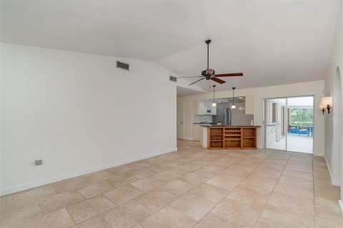 Casa en venta en Cape Coral, Florida, 3 dormitorios, 162.11 m2 № 725249 - foto 18