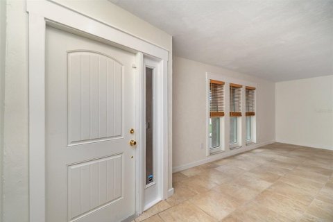Casa en venta en Cape Coral, Florida, 3 dormitorios, 162.11 m2 № 725249 - foto 5
