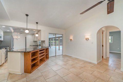 Casa en venta en Cape Coral, Florida, 3 dormitorios, 162.11 m2 № 725249 - foto 19