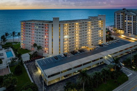 Condominio en venta en Highland Beach, Florida, 2 dormitorios, 91.79 m2 № 1127687 - foto 9