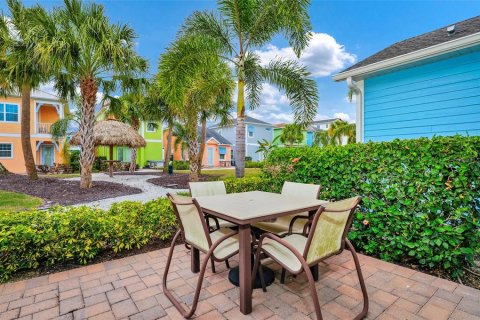 Villa ou maison à vendre à Kissimmee, Floride: 2 chambres, 119.19 m2 № 1296445 - photo 3