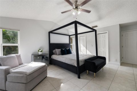 Купить виллу или дом в Корал-Спрингс, Флорида 5 спален, 263.94м2, № 1154263 - фото 12