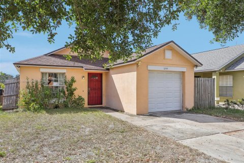 House in Orlando, Florida 3 bedrooms, 89.65 sq.m. № 1428005 - photo 6