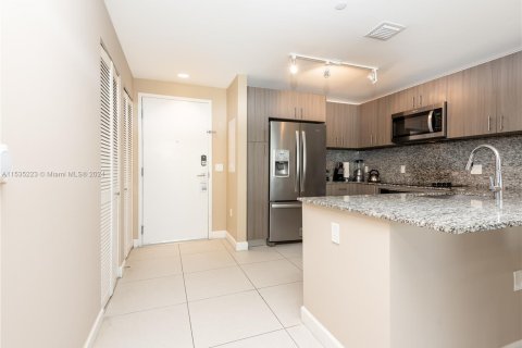 Condominio en venta en Doral, Florida, 2 dormitorios, 94.39 m2 № 1016058 - foto 10