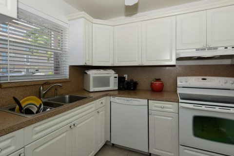 Condominio en venta en Palm Springs, Florida, 2 dormitorios, 83.61 m2 № 1155753 - foto 19
