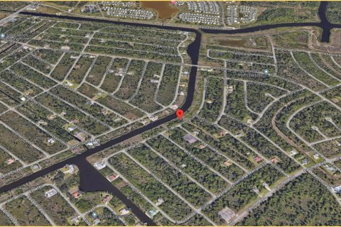 Terreno en venta en Port Charlotte, Florida № 1318354 - foto 4