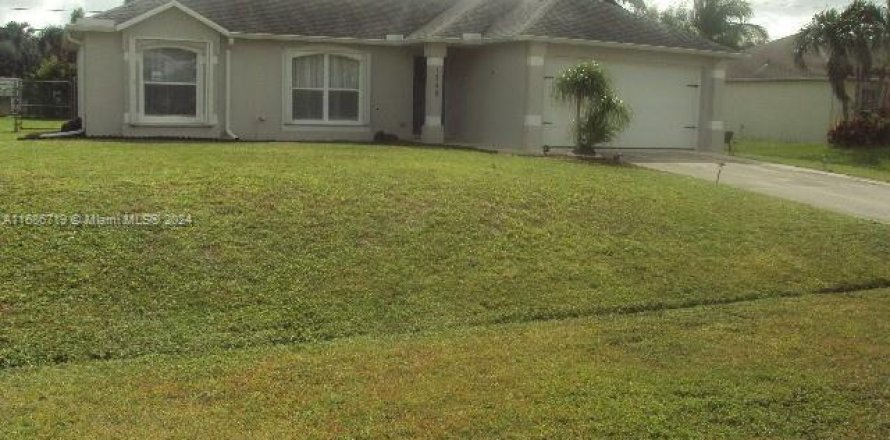 House in Port St. Lucie, Florida 3 bedrooms, 136.01 sq.m. № 1424118