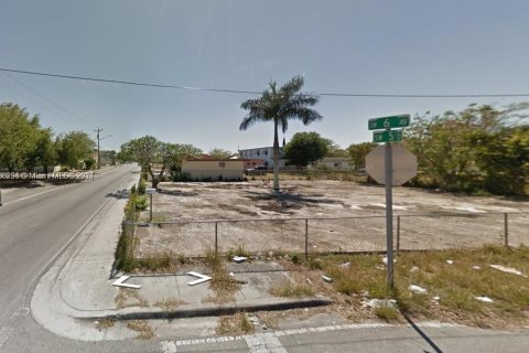 Propiedad comercial en venta en Homestead, Florida № 1384392 - foto 2