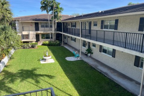 Condominio en alquiler en Coral Springs, Florida, 2 dormitorios, 117.06 m2 № 1384439 - foto 5