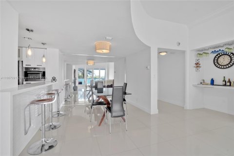 Copropriété à vendre à Fort Lauderdale, Floride: 2 chambres, 139.35 m2 № 1384479 - photo 12