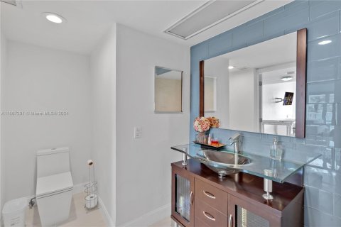 Copropriété à vendre à Fort Lauderdale, Floride: 2 chambres, 139.35 m2 № 1384479 - photo 17