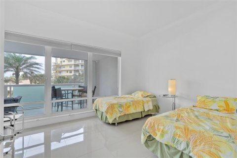 Copropriété à vendre à Fort Lauderdale, Floride: 2 chambres, 139.35 m2 № 1384479 - photo 16