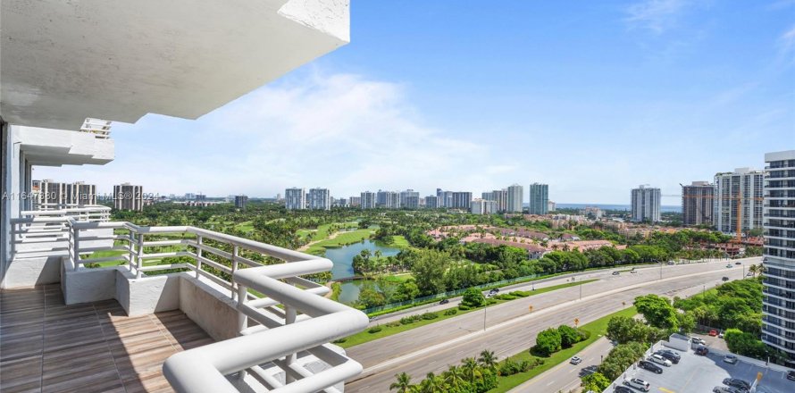 Condominio en Aventura, Florida, 2 dormitorios  № 1330676