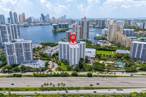 Condominio en venta en Aventura, Florida, 2 dormitorios, 98.66 m2 № 1330676 - foto 25