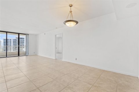 Copropriété à vendre à Aventura, Floride: 2 chambres, 98.66 m2 № 1330676 - photo 5