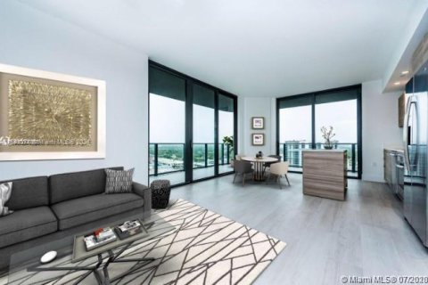 Condominio en venta en Miami, Florida, 2 dormitorios, 80.27 m2 № 1176741 - foto 1