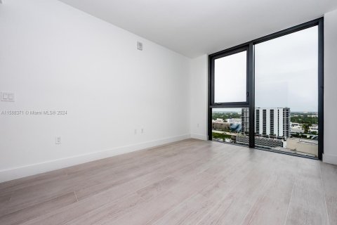 Condo in Miami, Florida, 2 bedrooms  № 1176741 - photo 14