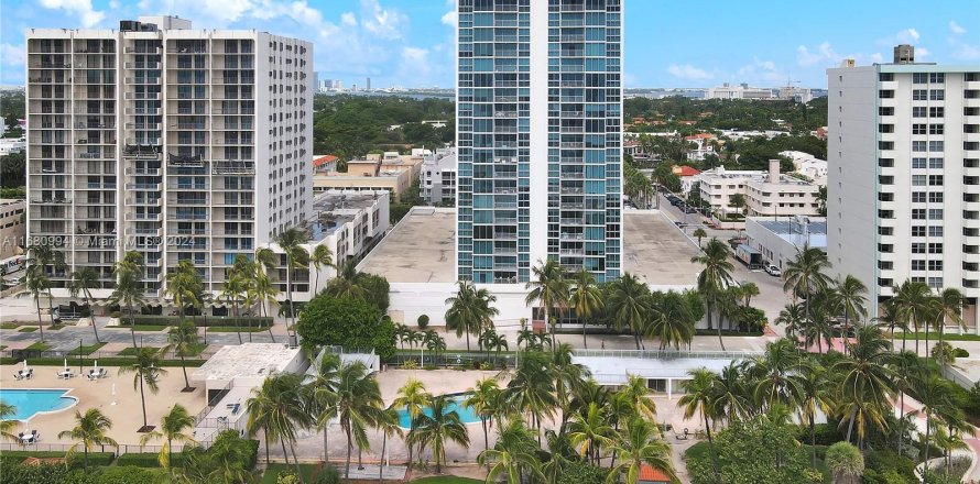 Condo in Miami Beach, Florida, 1 bedroom  № 1412271