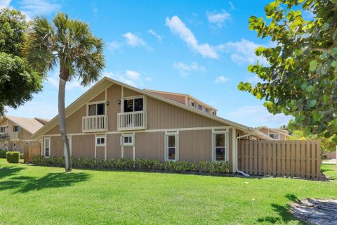 Townhouse in Jupiter, Florida 4 bedrooms, 189.99 sq.m. № 1173003 - photo 1