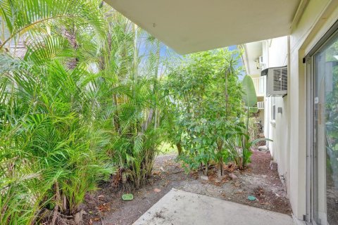 Copropriété à vendre à North Palm Beach, Floride: 1 chambre, 64.66 m2 № 1179743 - photo 2