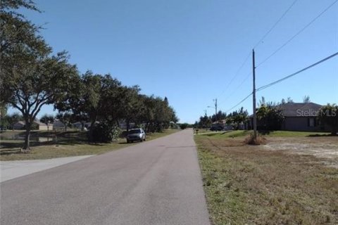Купить земельный участок в Кейп-Корал, Флорида № 623219 - фото 4