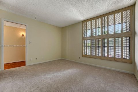 Condo in Boca Raton, Florida, 2 bedrooms  № 1348624 - photo 3