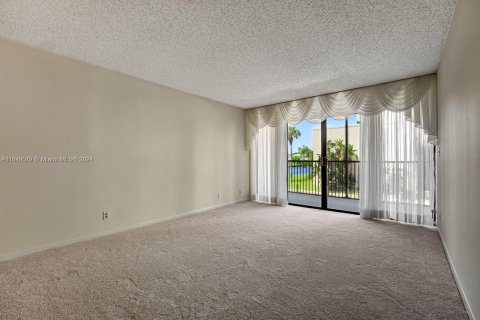 Copropriété à vendre à Boca Raton, Floride: 2 chambres, 104.98 m2 № 1348624 - photo 18