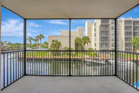 Copropriété à vendre à Boca Raton, Floride: 2 chambres, 104.98 m2 № 1348624 - photo 11