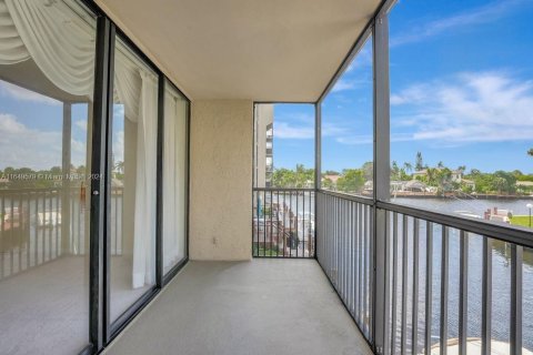 Copropriété à vendre à Boca Raton, Floride: 2 chambres, 104.98 m2 № 1348624 - photo 14