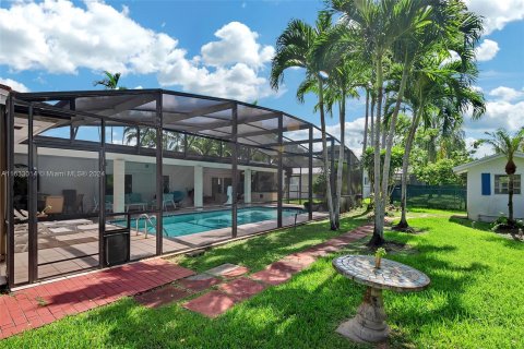 Villa ou maison à vendre à Palmetto Bay, Floride: 4 chambres, 222.69 m2 № 1293539 - photo 27