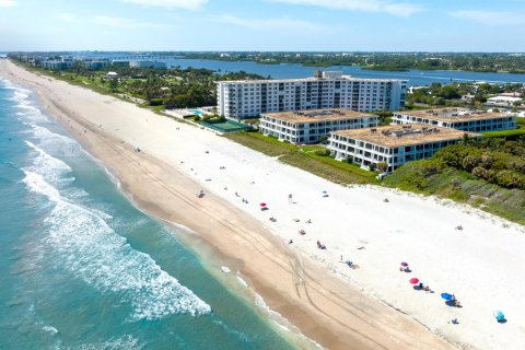 Copropriété à vendre à Palm Beach, Floride: 3 chambres, 173.54 m2 № 976474 - photo 26