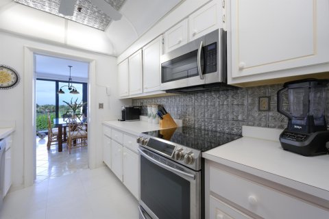 Condo in Palm Beach, Florida, 3 bedrooms  № 976474 - photo 17