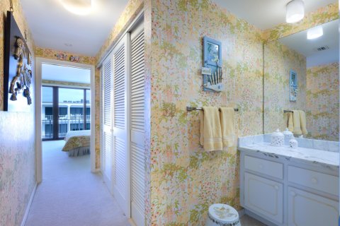 Condo in Palm Beach, Florida, 3 bedrooms  № 976474 - photo 10