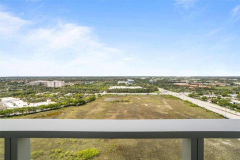 Condo in Sunrise, Florida, 2 bedrooms  № 1231930 - photo 23