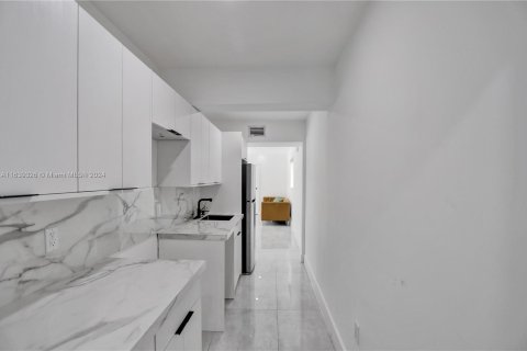 Casa en venta en Hollywood, Florida, 5 dormitorios, 230.86 m2 № 1321099 - foto 26