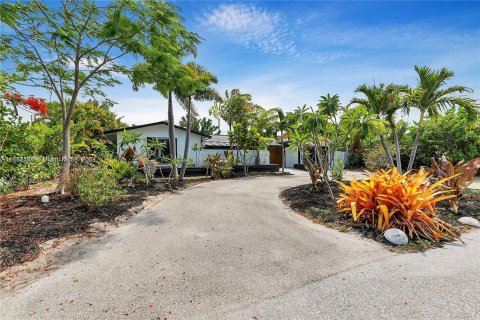 House in Boca Raton, Florida 4 bedrooms, 202.99 sq.m. № 1345594 - photo 24