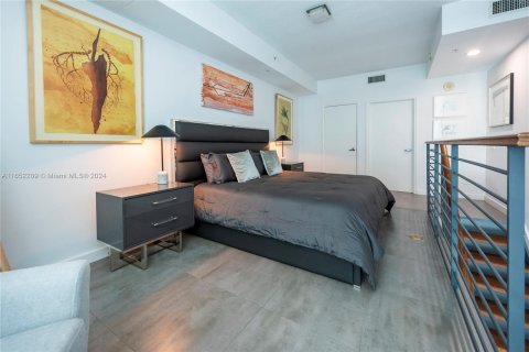 Condominio en alquiler en Miami, Florida, 1 dormitorio, 81.48 m2 № 1345677 - foto 17